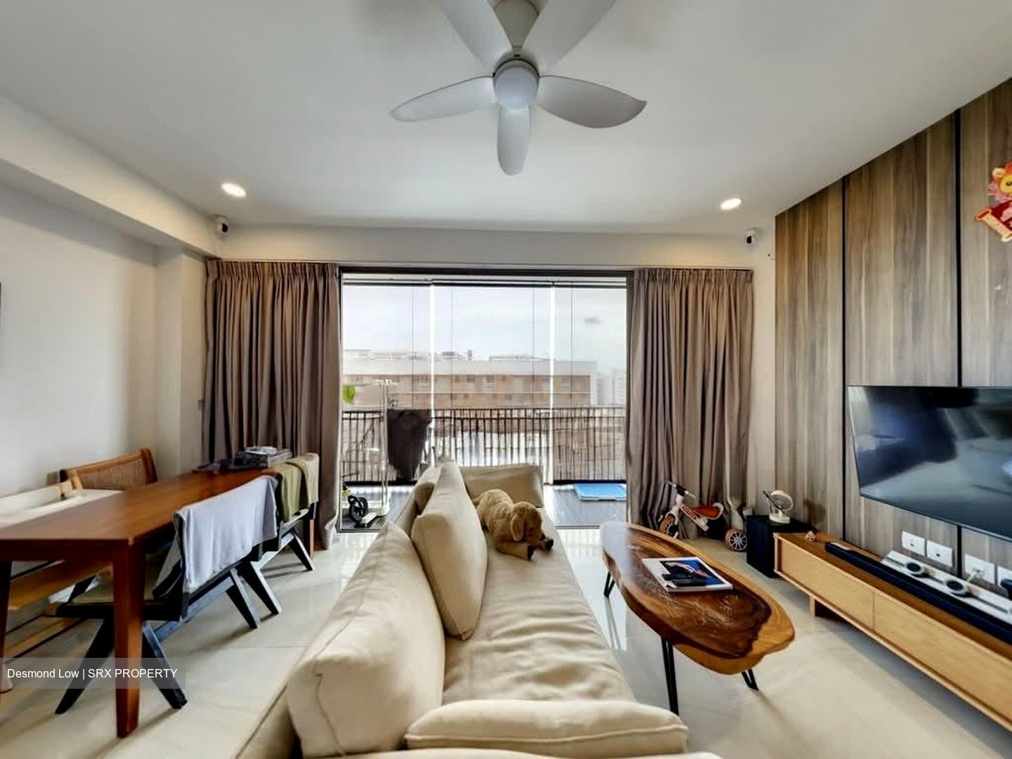The Vales (D19), Condominium #561499541